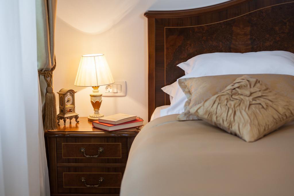 Priska Heritage Rooms (Adults Only) Спліт Номер фото